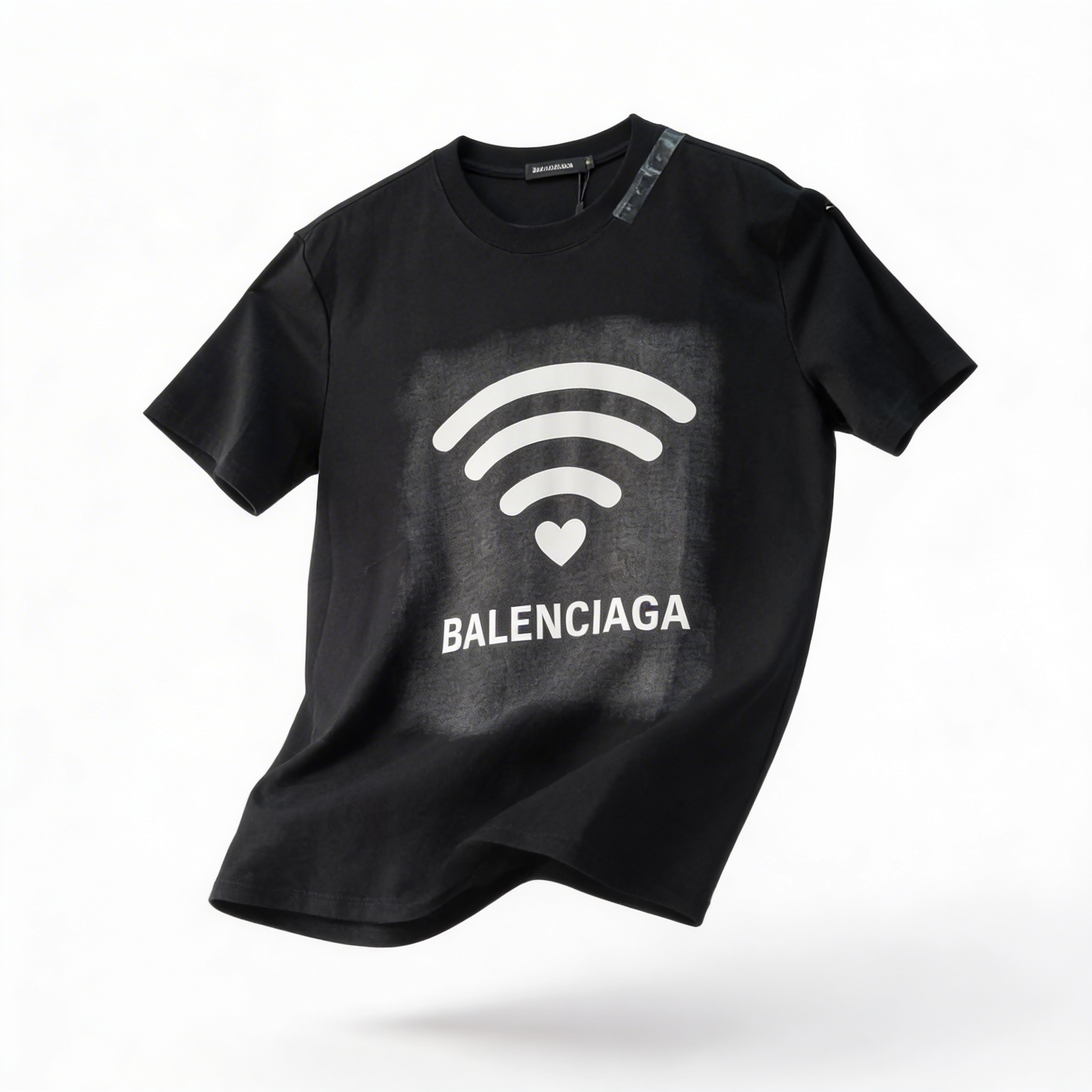 Camiseta Importada Balenciaga Negra